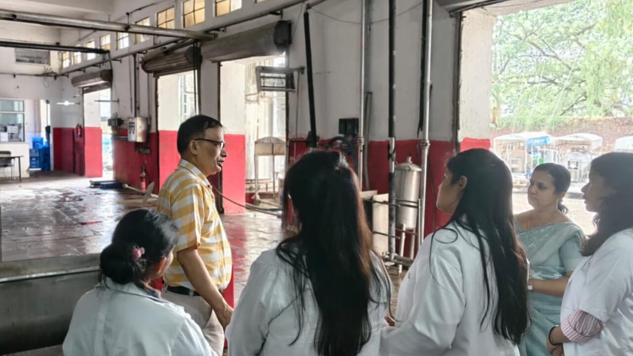 Educational Visit to Anchal Dairy by Nursing Students 2026