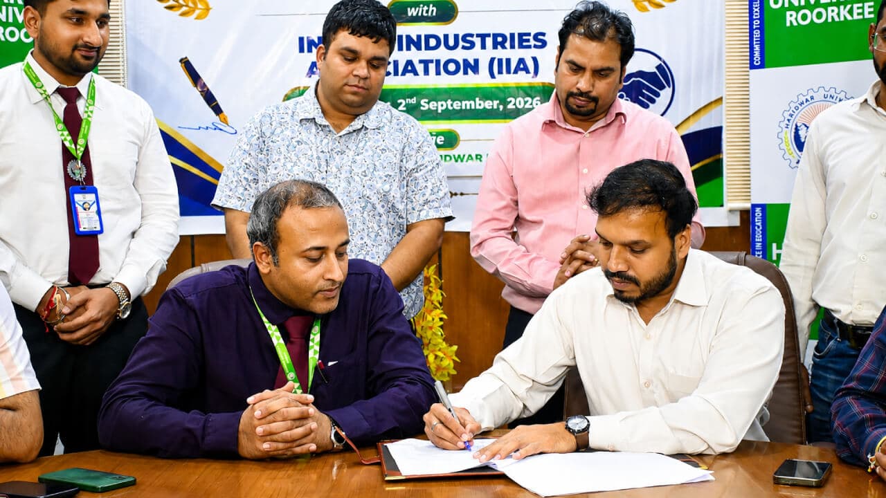 Haridwar University Signs MoU with Indian Industries Association to Strengthen Industry-Academia Collaboration